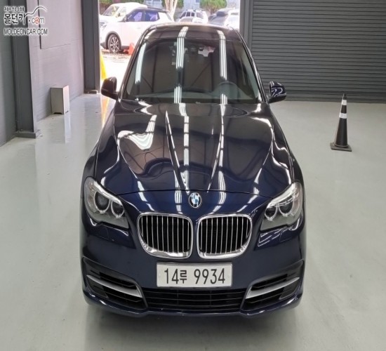 BMW 528i xDrive 2015